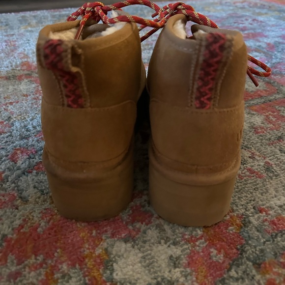 Platform Chestnut UGGS - Picture 5 of 7